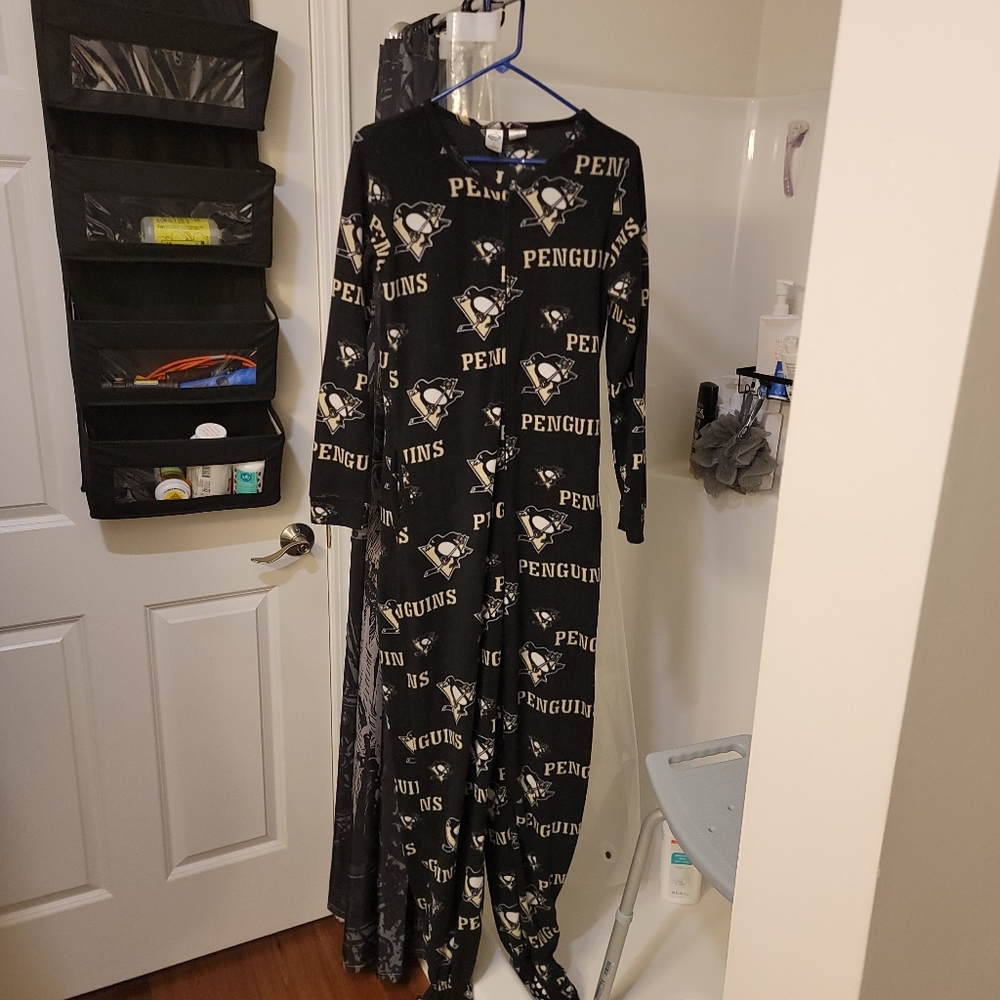 Concepts Sport Pittsburgh Penguins ~ Pajamas Sleepers ~ One Piece ~ Men's Size S